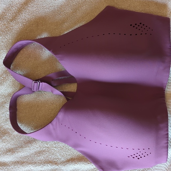 Lululemon Air support Bra - Picture 1 of 4